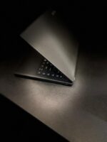 ⁦ACER  TravelMate P214-52⁩ - الصورة ⁦7⁩