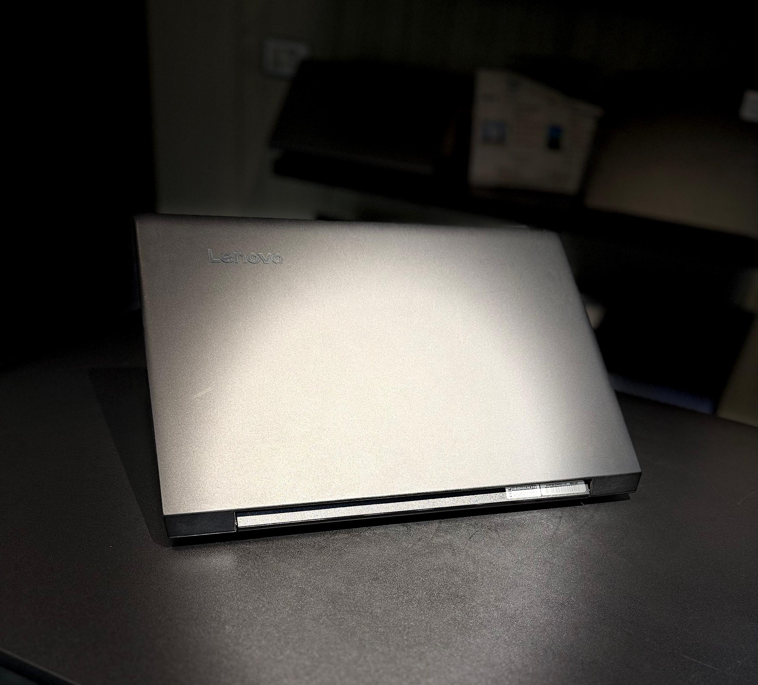 2522 Lenovo V110 - الصورة 1