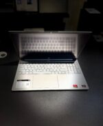 ⁦HP Laptop 15-FC0146DX⁩ - الصورة ⁦4⁩