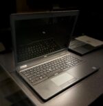 ⁦Dell -Latitude 5590⁩ - الصورة ⁦3⁩