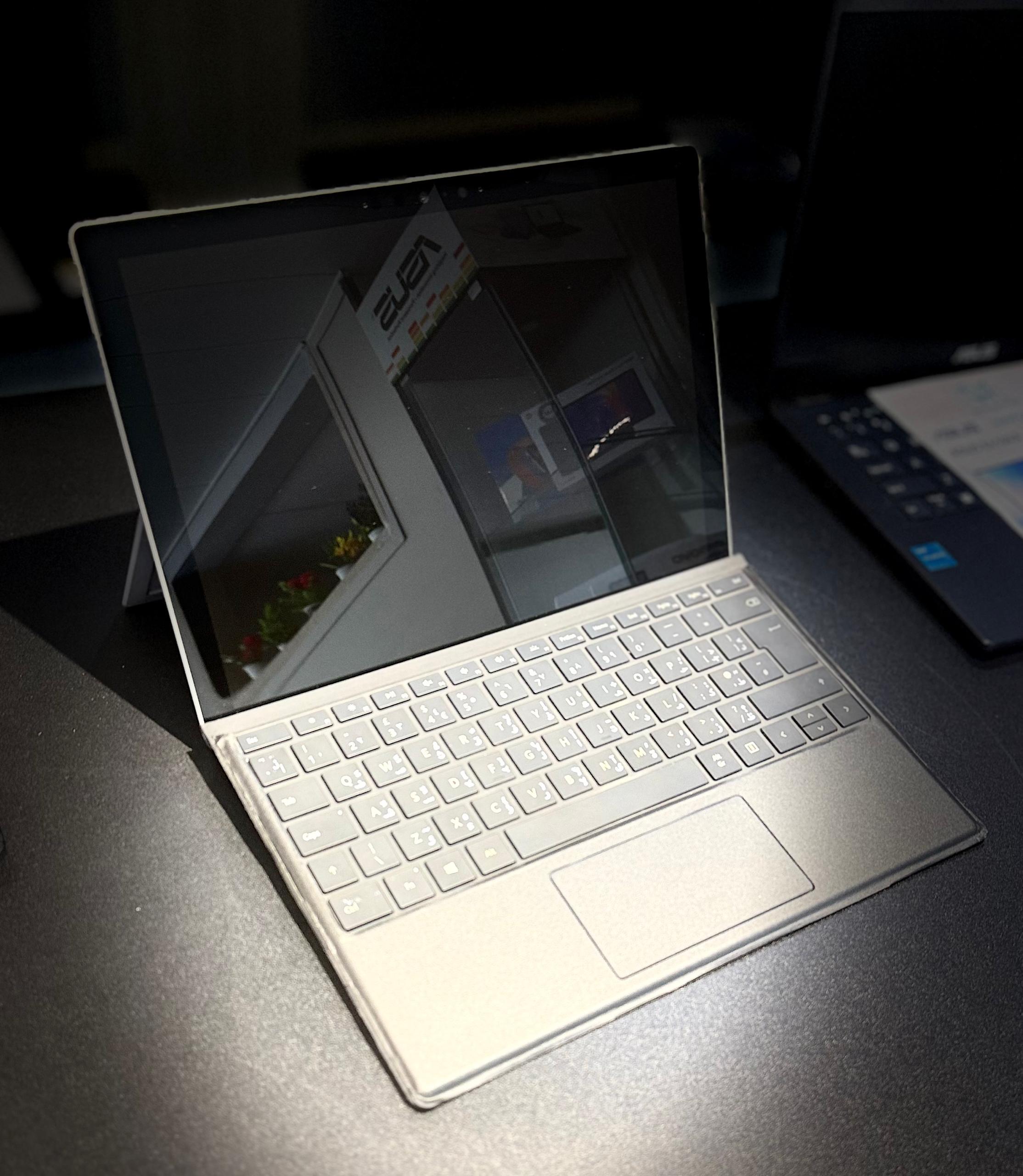 875245 Microsoft-Surface Pro 7 - الصورة 1
