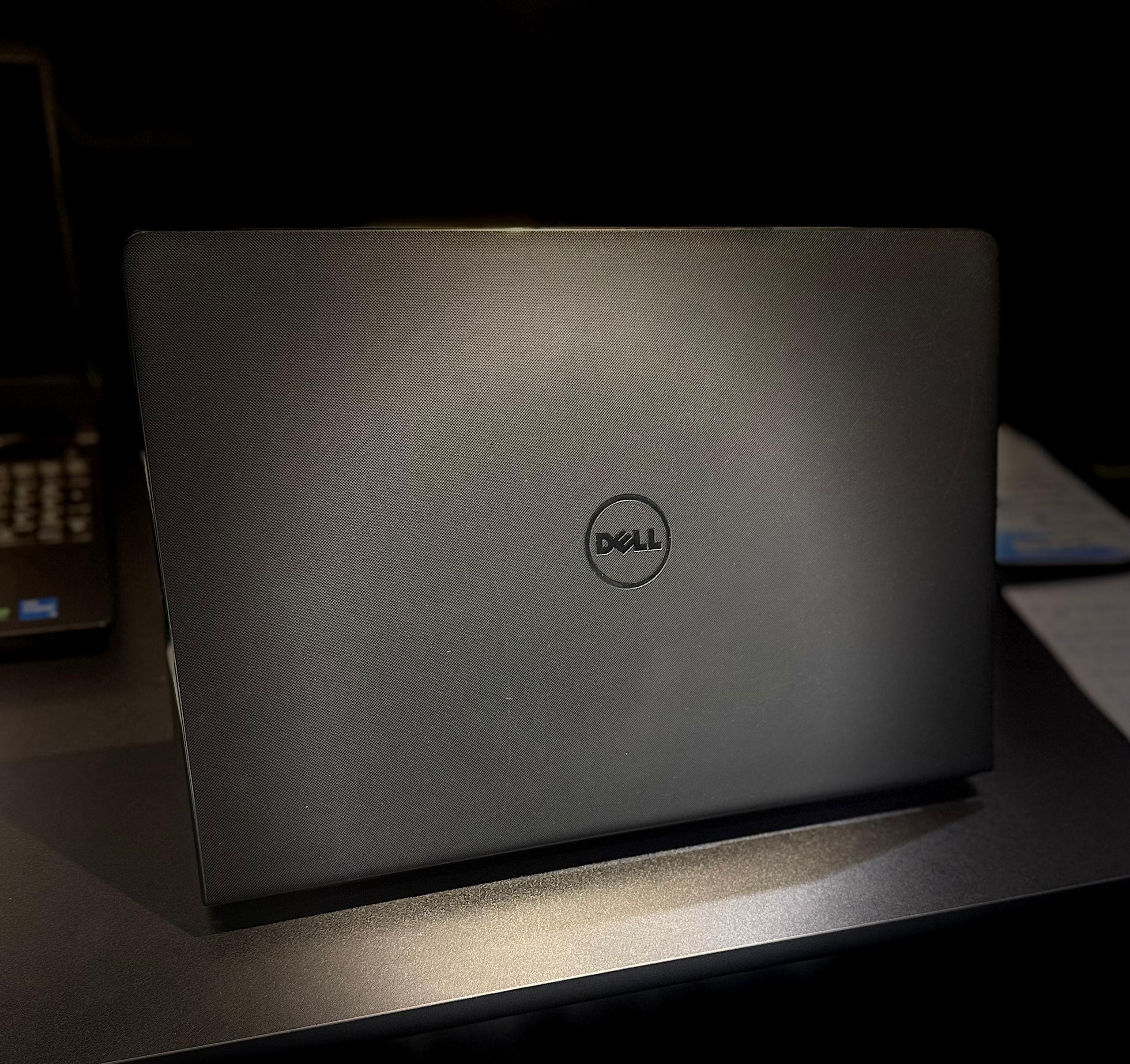 ةم Dell -Inspiron 15-3567 - الصورة 1